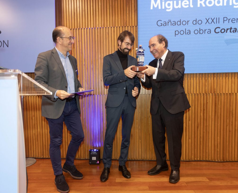 Acto de entrega del XXII Premio de Poesía Afundación a Miguel Rodríguez Monteavaro